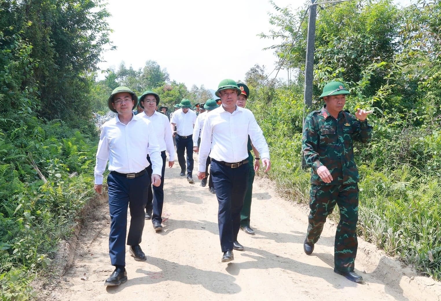 Leaders of Thai Nguyen province inspect preparations for the 2026 provincial defense zone exercise.