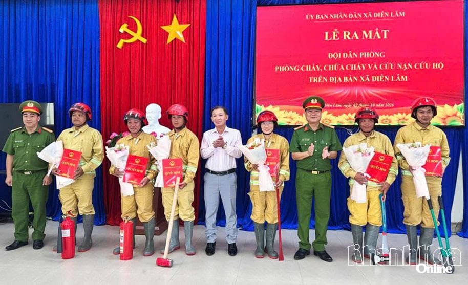 Xã Diên Lâm ra mắt 6 Đội Dân phòng phòng cháy, chữa cháy và cứu nạn, cứu hộ