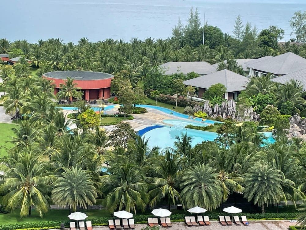 Create more credit space for tourism projects.