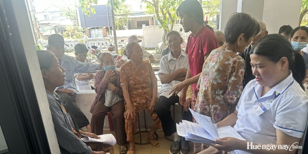 Hóa Châu và An Cựu triển khai khám sức khỏe miễn phí cho người dân