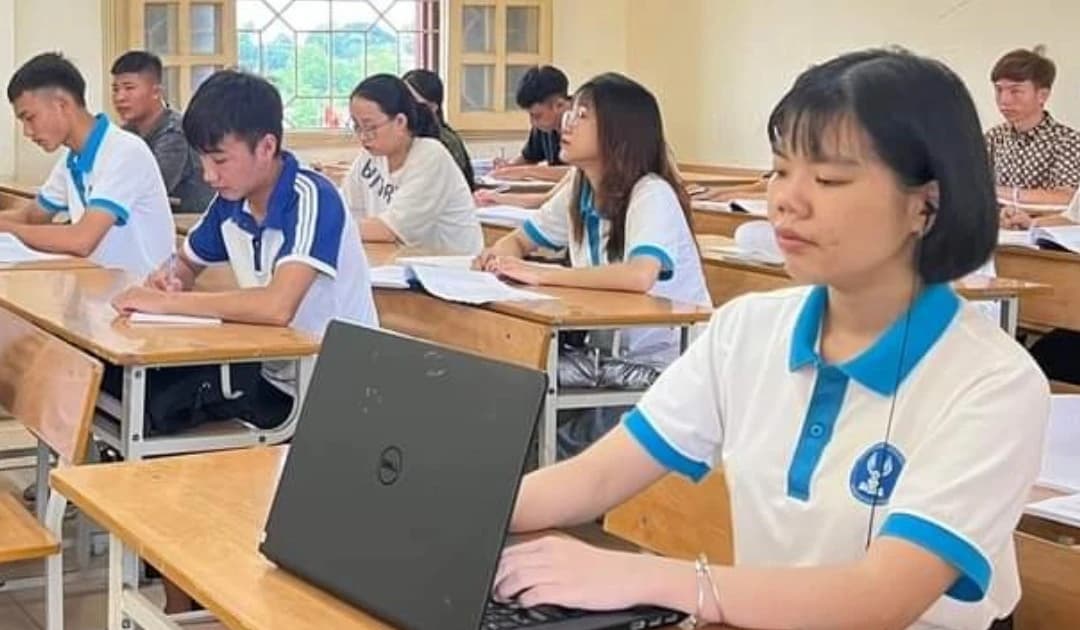 The visually impaired girl steps out into the world.