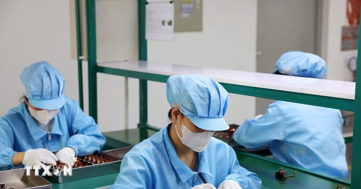 Bật "công tắc" thể chế, khơi thông nguồn lực cho tăng trưởng hai con số
