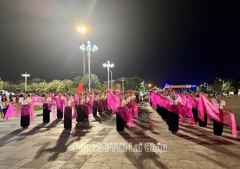 Carnaval đường phố – Nơi hội tụ sắc màu văn hóa Lai Châu