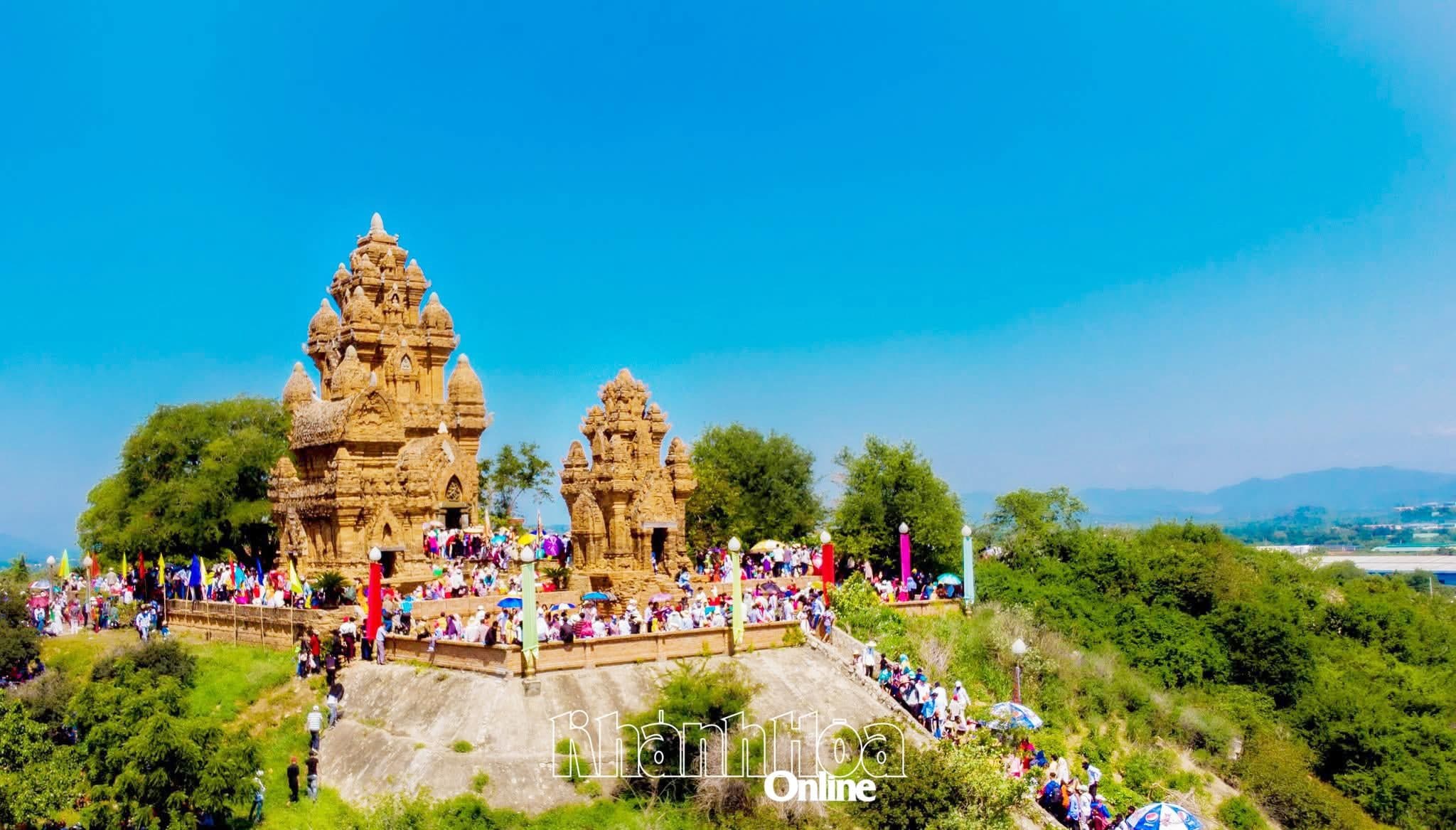 Sẵn sàng vào hội Katê