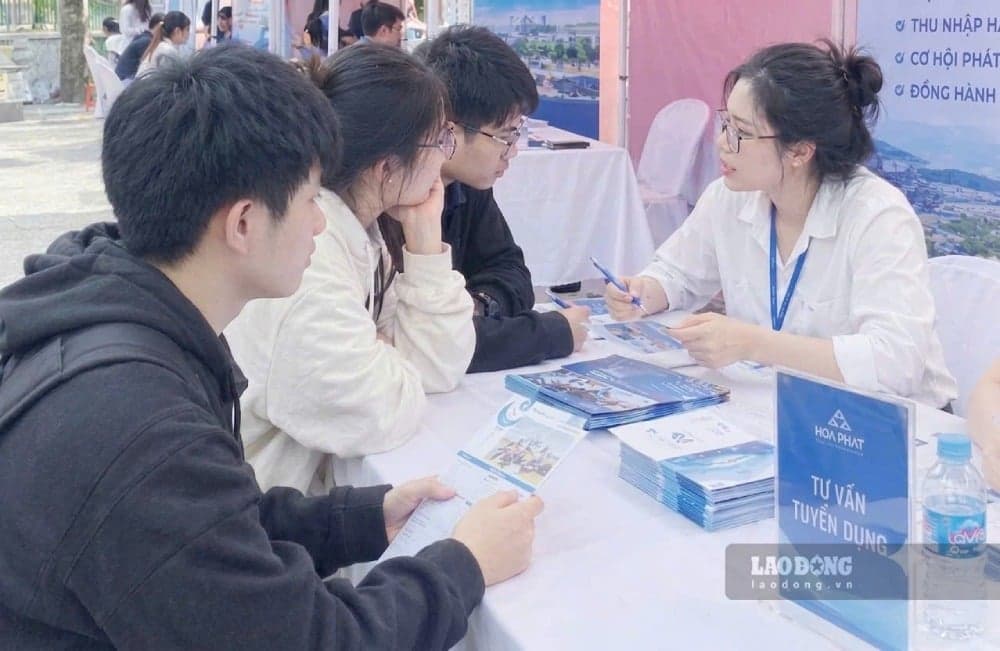 Ngày 4.10, Hà Nội có 1.704 chỉ tiêu tuyển dụng