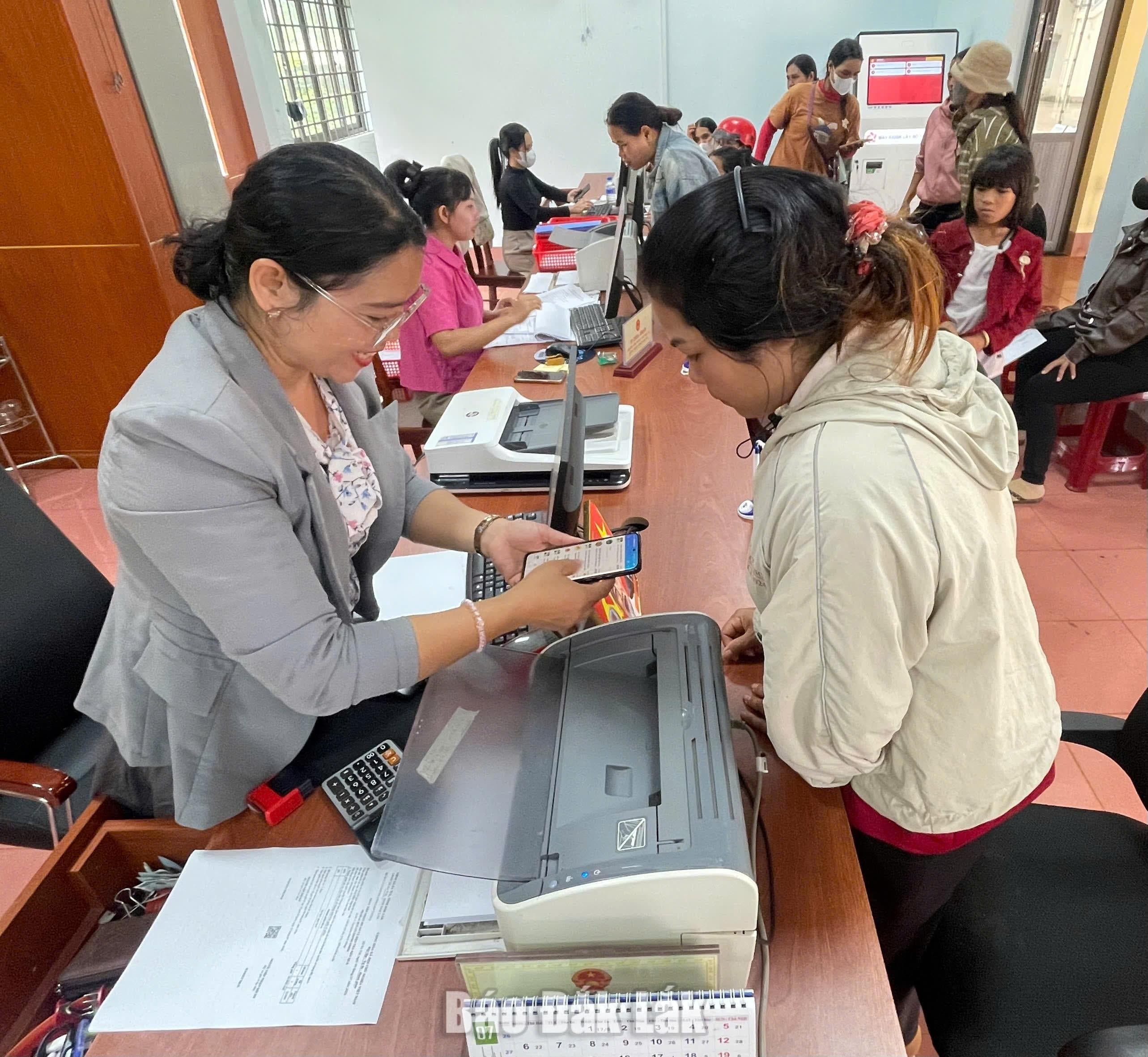 Khi người dân được trao “chìa khóa” công nghệ