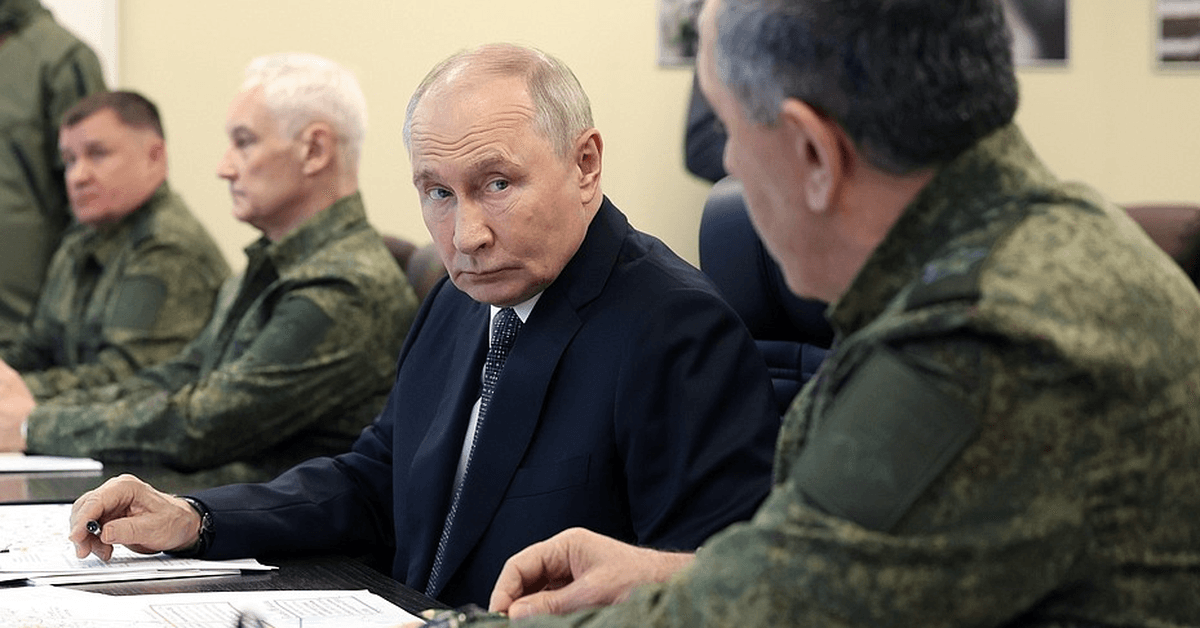 Tổng thống Putin thị sát tập trận, nói kinh nghiệm từ “chiến dịch quân sự đặc biệt” đang được áp dụng