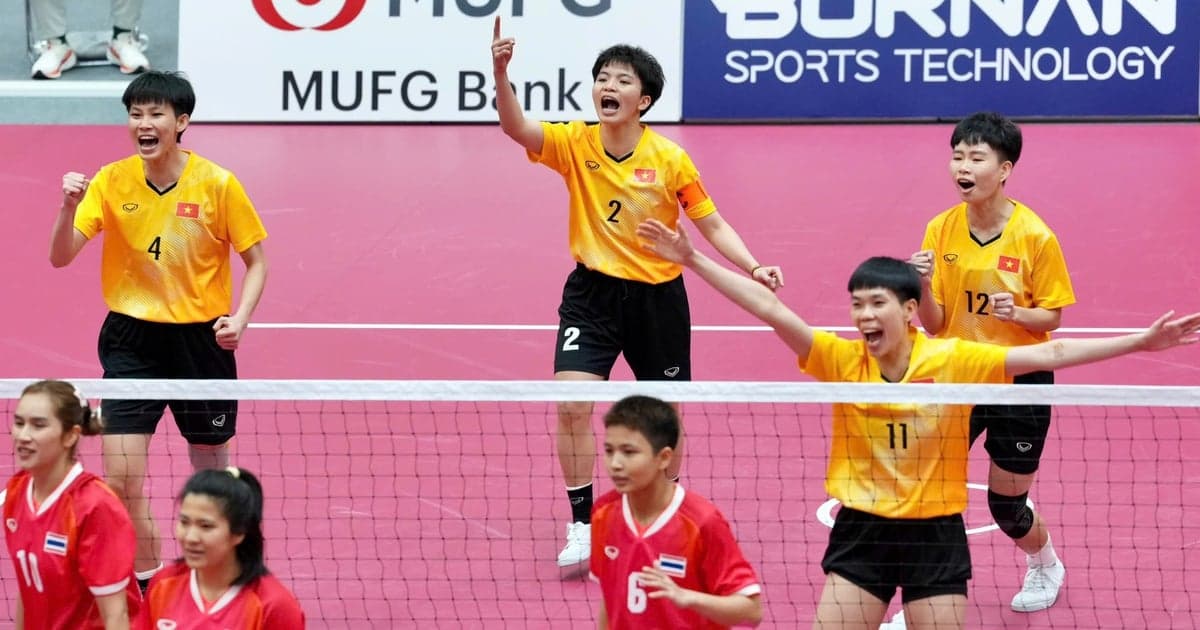 Thai newspapers express surprise as the sepak takraw team suffers a painful defeat to Vietnam in the ASIAD final.