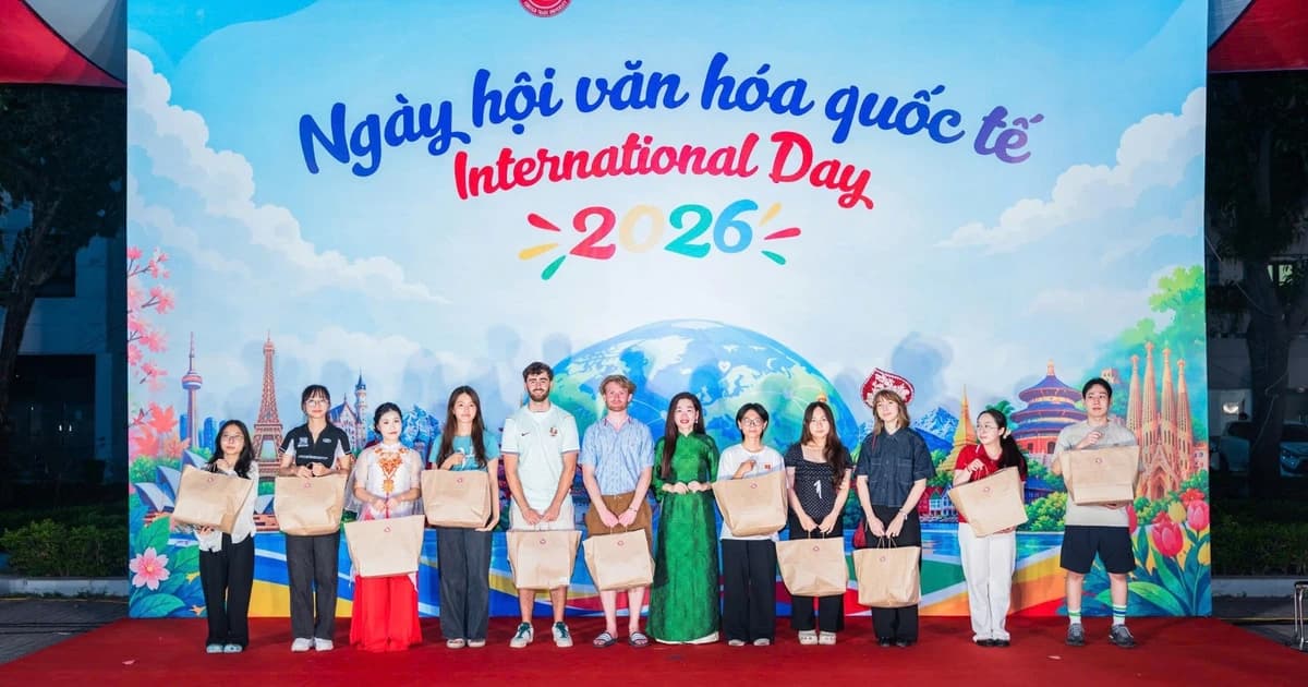 Foreign Trade University students experience the cultures of 18 countries at 'International Day 2026'.