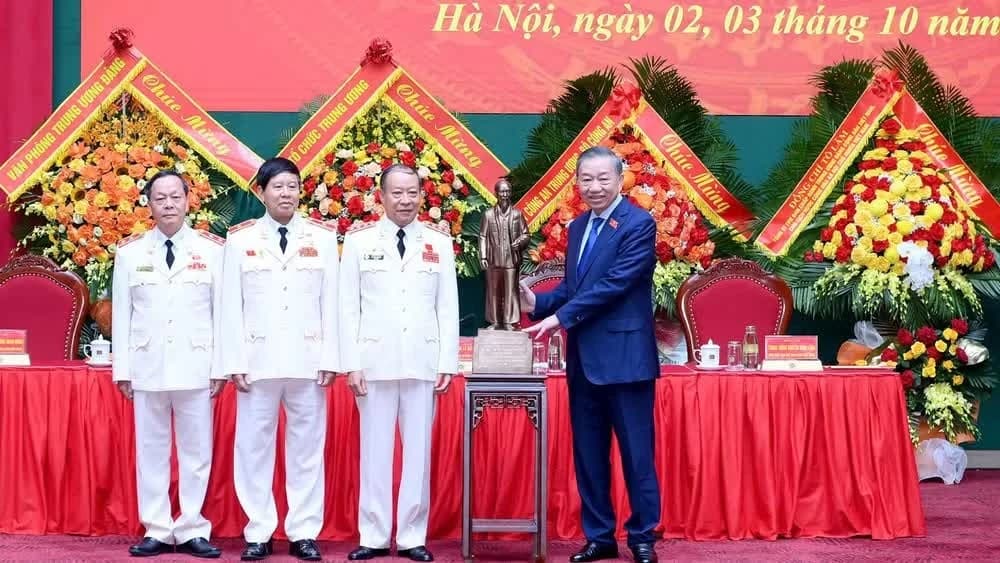 Xây dựng Hội Cựu Công an nhân dân thực sự trở thành lực lượng nòng cốt phong trào toàn dân bảo vệ an ninh Tổ quốc