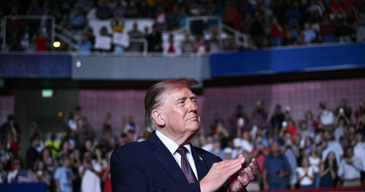Trump has reaffirmed his commitment to giving every American $5,000 if the Republican Party wins the midterm elections.