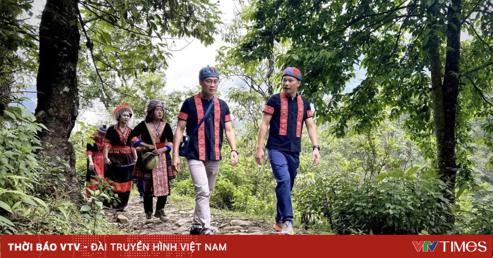"Bước chân trên mây 2026”: Vượt thử thách trên cung đường đá cổ Pavi