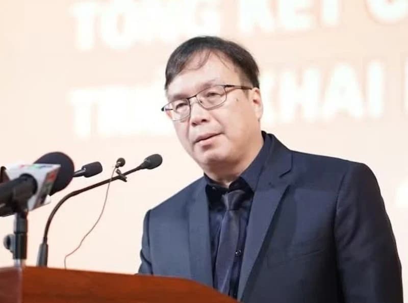 Mr. Nguyen Tien Thanh has resigned from his position as Chairman of the Board of Directors and General Director of Vietnam Education Publishing House.