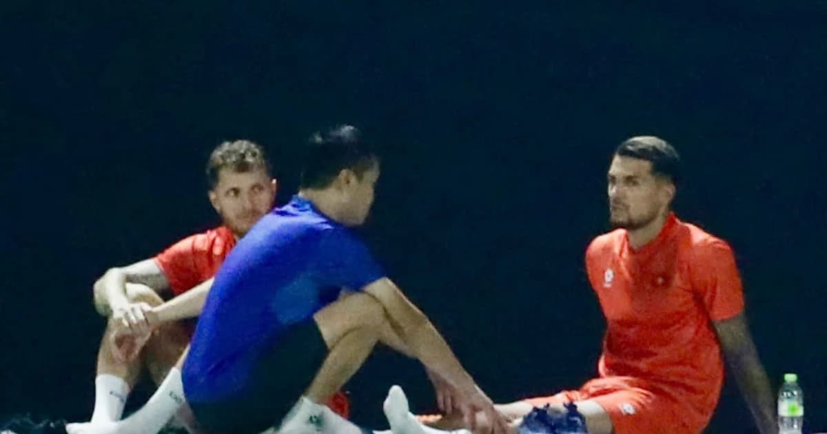 HLV Kim Sang-sik lý giải việc Hoàng Hên, Tài Lộc chơi không tốt ở FIFA ASEAN Cup