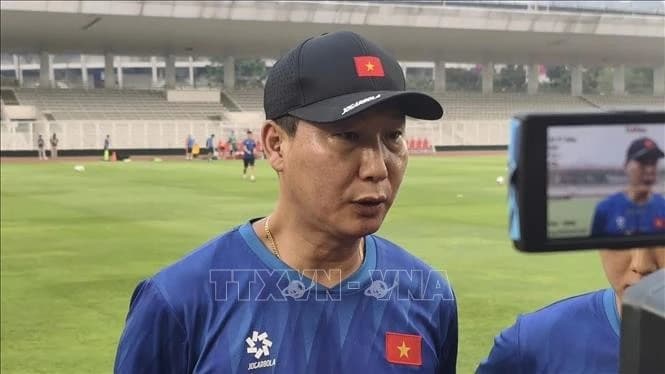 HLV Kim Sang Sik đề cao tinh thần đoàn kết trước trận gặp Malaysia