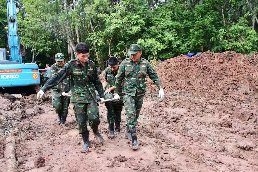 718 sets of remains of fallen soldiers were found at Le Thi Rieng Park; the search continues.
