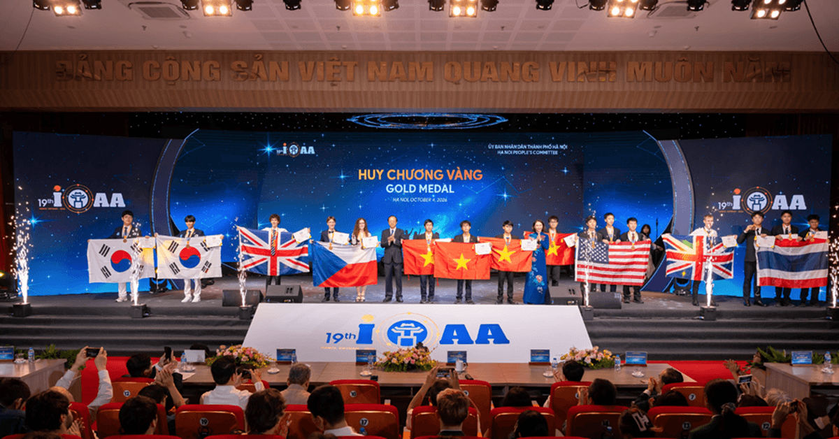 Vietnamese students win 10 medals at the International Astronomy Olympiad.