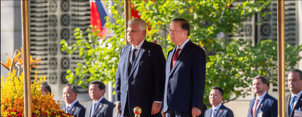 General Secretary and President To Lam presided over the welcoming ceremony for the President of Panama.