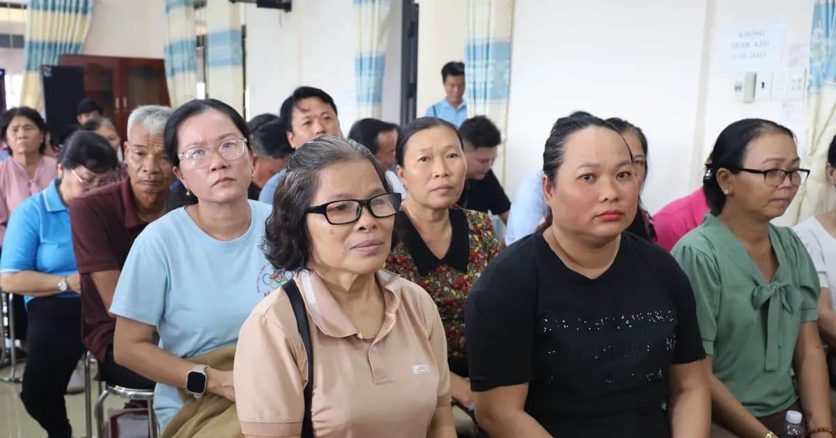 Cử tri kiến nghị siết chặt quản lý kinh doanh thực phẩm online