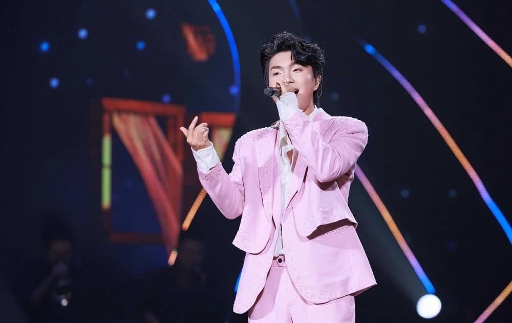 Kim Jae Bin, the singer of Vietnamese and Korean descent, made a strong impression at the Sao Mai competition.