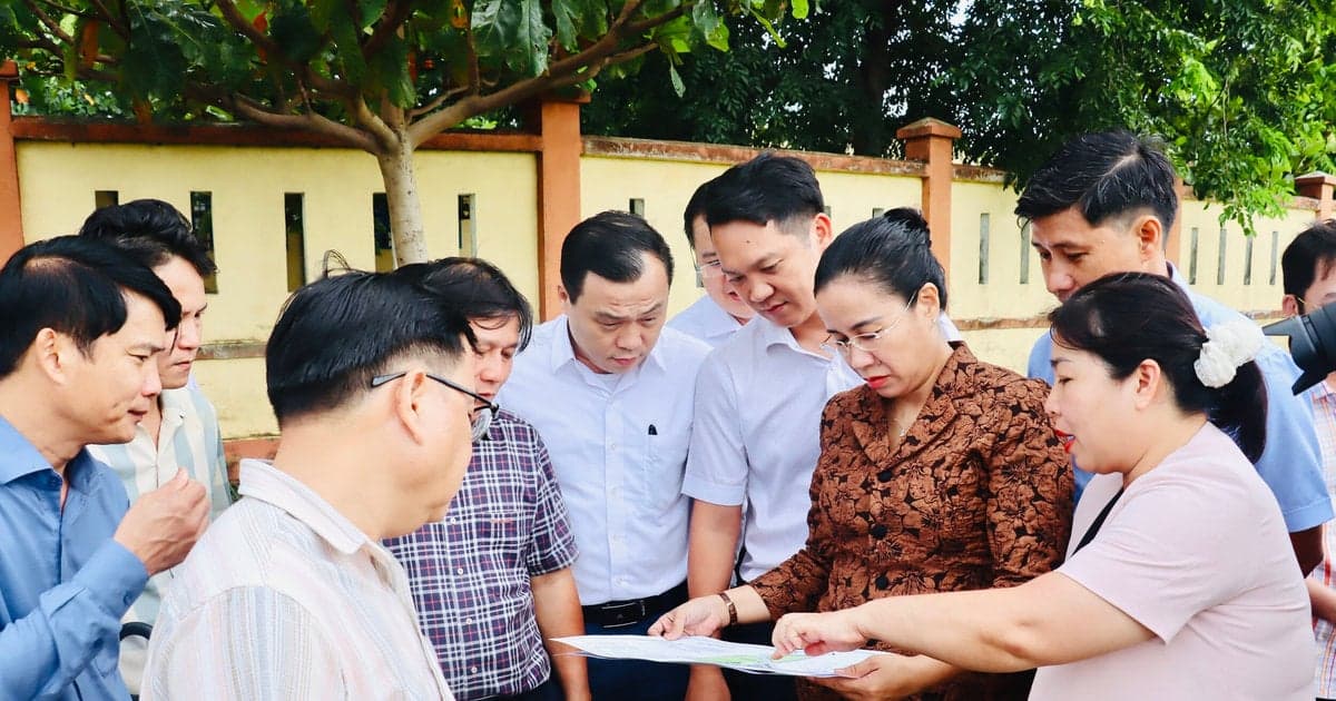 Đề xuất thống nhất chủ trương đầu tư Trường THCS Quế Xuân ở vị trí mới