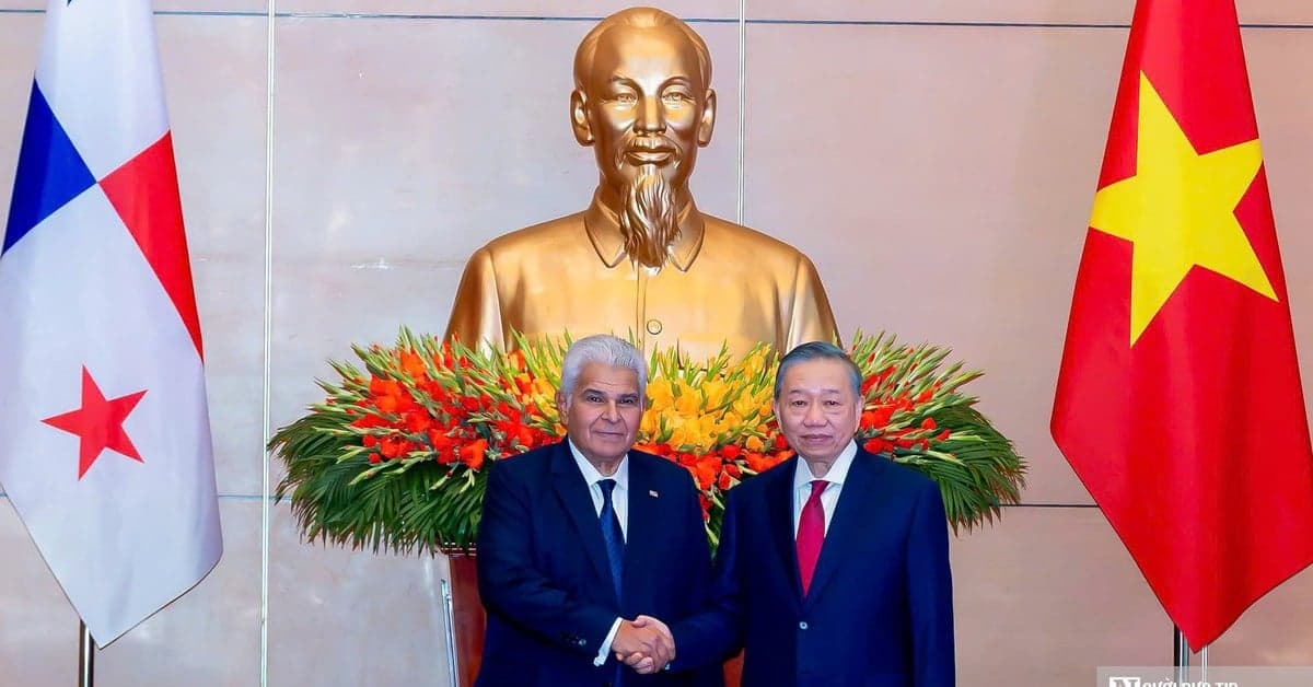General Secretary and President To Lam holds talks with the President of Panama, promoting deeper relations.