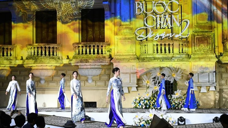 Bước chân di sản