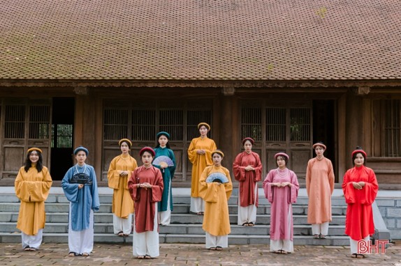 TRANG PHỤC TRUYỀN THỐNG